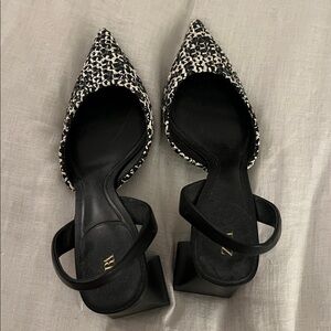 Worn Once Chic Black and White Patterned Heels